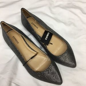 EXPRESS Pointy Flats Size 6
